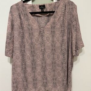 Women's Pink Patterned Top